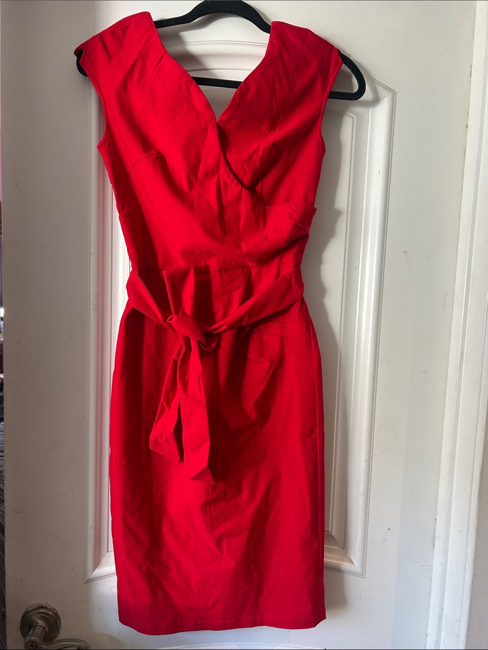 Elegant Red V-Neck Tie-Waist Midi Dress
